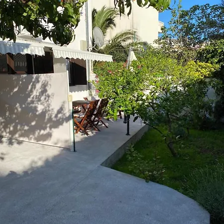 Apartamento Sara *